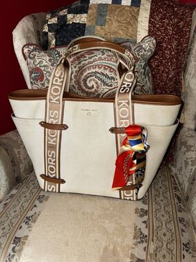 Michael Kors Maeve Large Open Tote Canvas Double Handles Handbag Cream